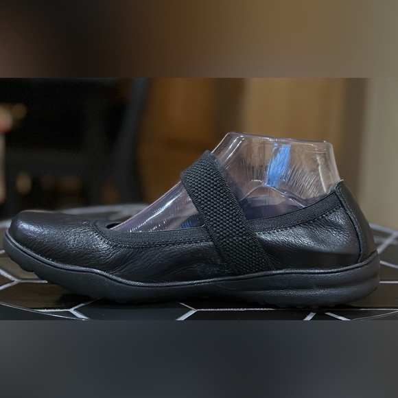 Taos Footwear Bandana 2 Slip-On Leather Mary Janes, Size 8 - Picture 8 of 13